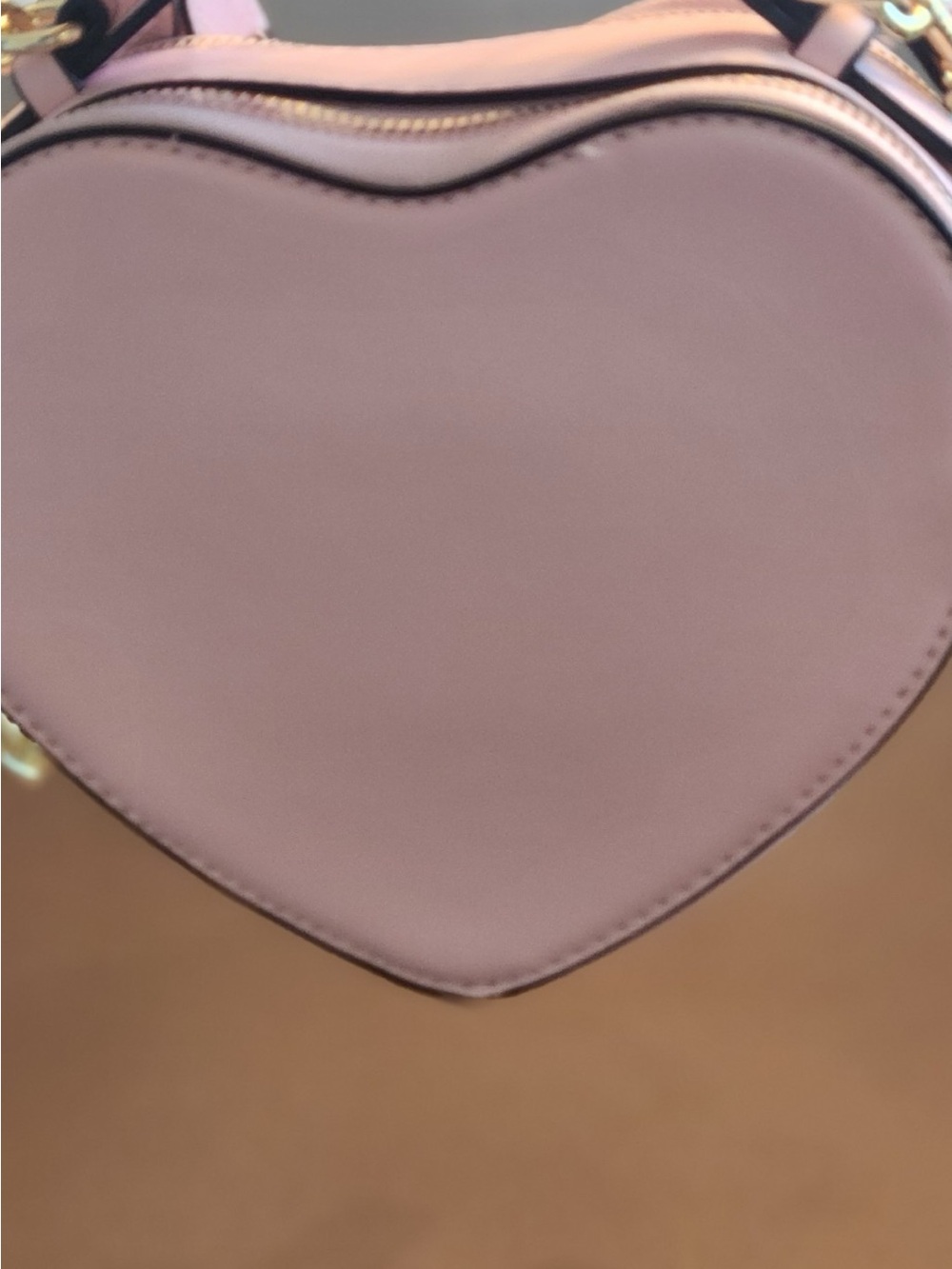 Source Unknown Pink Heart-Shaped Crossbody Bag - Picture 4 of 5